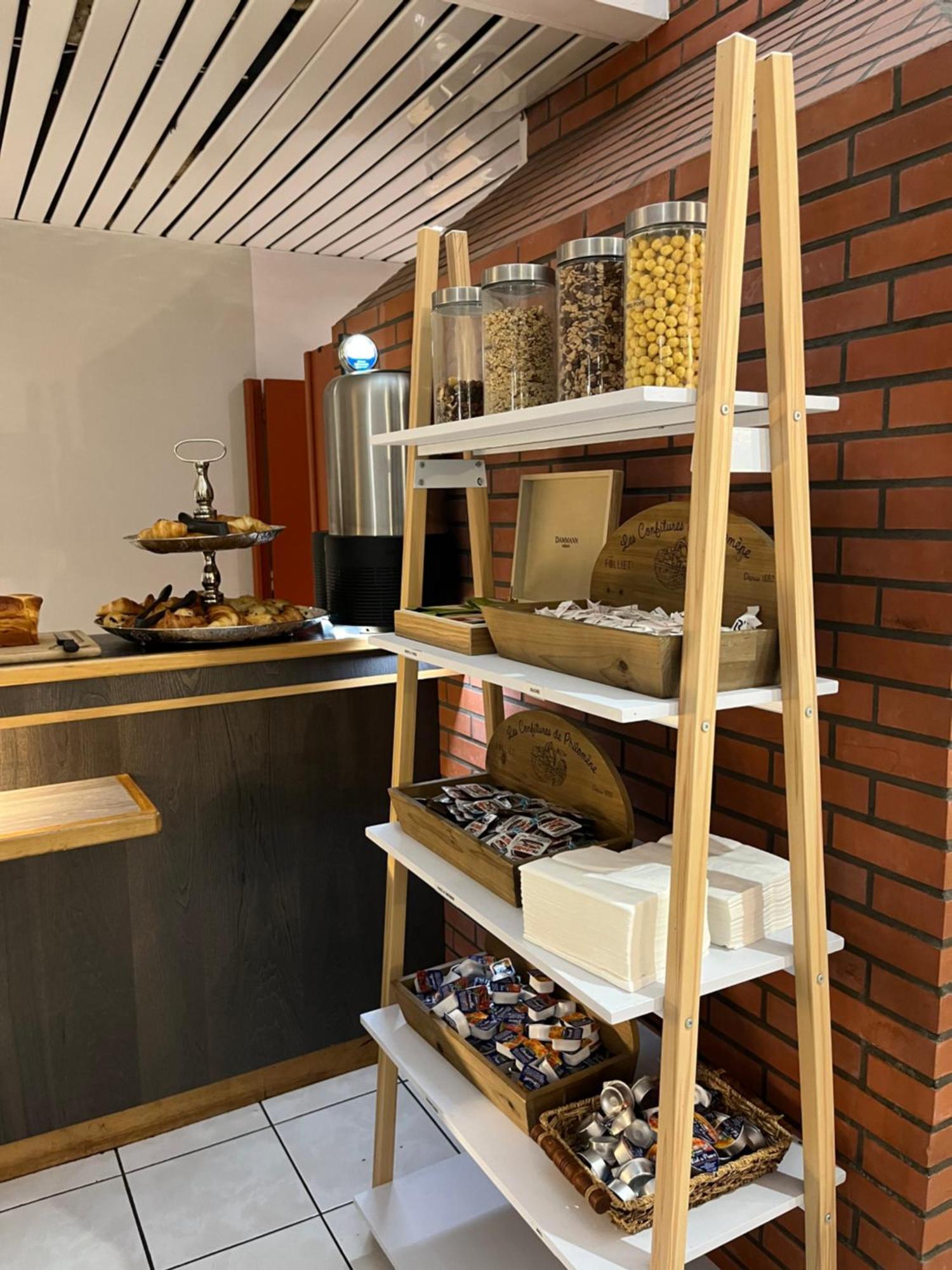 Hotel La Petite Auberge Chambretaud Bagian luar foto
